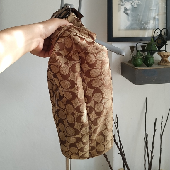 Coach Signature Brown Canvas Gallery 10079 Large Carry All Zip Up Shoulder Purse - Picture 15 of 17